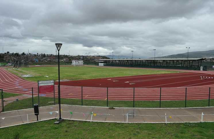 Pista de tartán del Complejo Deportivo Bicentenario
