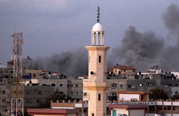 GTY_gaza_israel_air_strike_jef_140715_16x9_992
