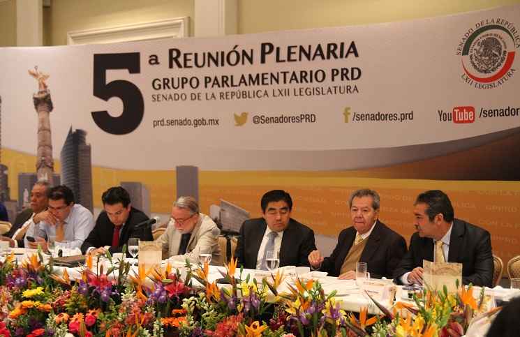 sen Raúl Morón- reunion plenaria PRD 26agt14 ffS (2)