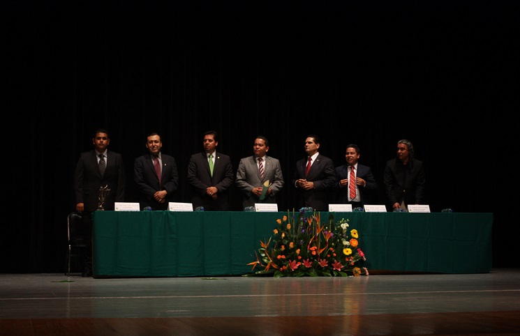 ClausuraPosgradodeDerecho27sep30