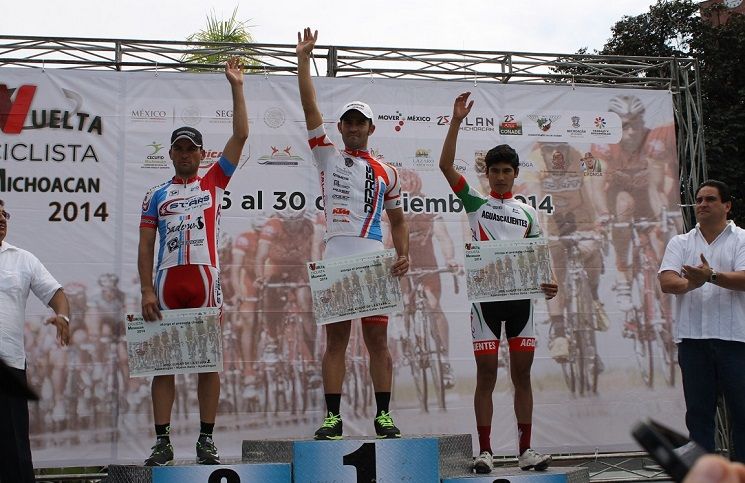 Podio, ganadores Etapa 2 Vuelta Ciclista Mich 2014
