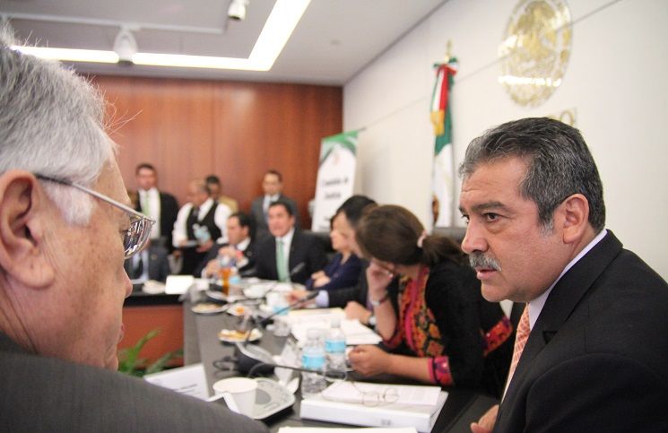 sen. Raúl Morón.- comision de justicia 11dic14 ffS (2)