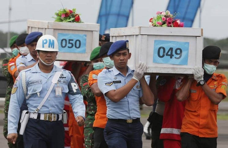 airasia_ascendio_indonesia_avion-movil