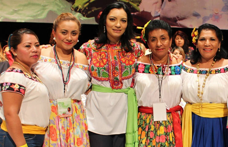 foto senadora mely - mujeres