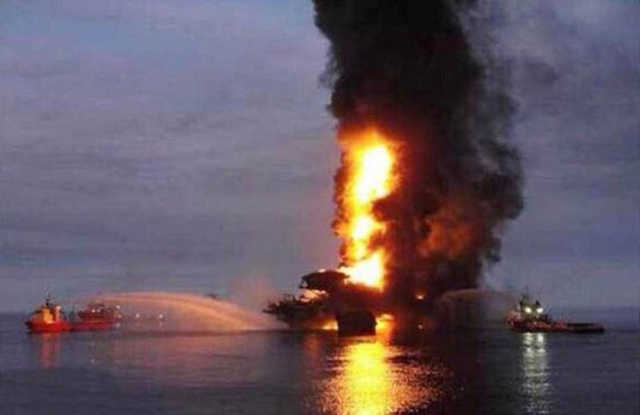 pemex-explosion-campecheOKKK-movil