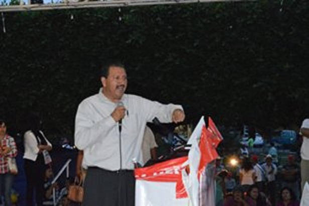 Reginaldo Sandoval Flores 2