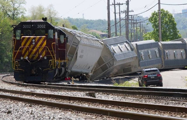 pittsburgh_tren_descarrila-movil
