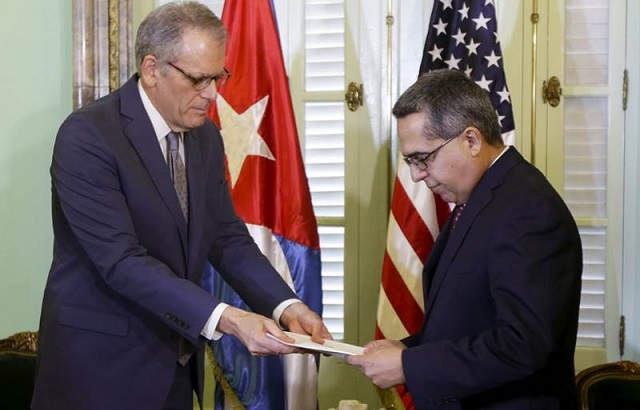 cuba_eu_carta_obama_raul-movil