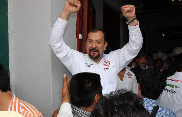 22sep15 FOTO SENADOR