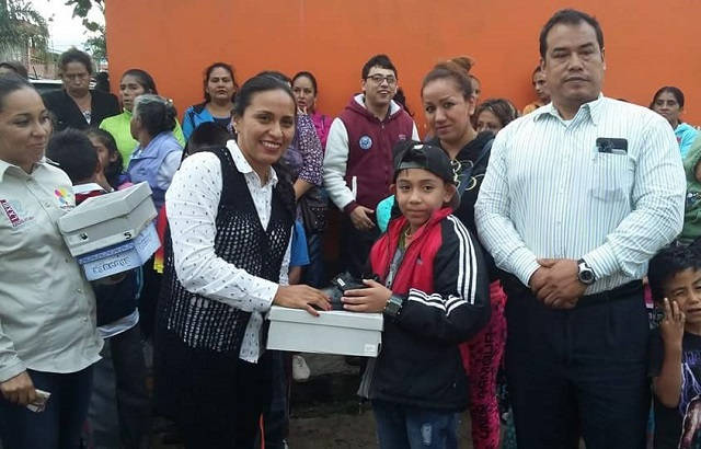 Entrega de programa Zapato a Bajo Costo