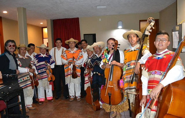 Erandi y trío