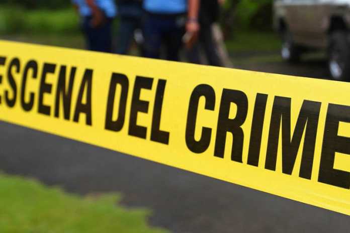 Escena-del-Crimen-Asesinatos-en-Venezuela-Crimenes-05312014-800x5331-696x464
