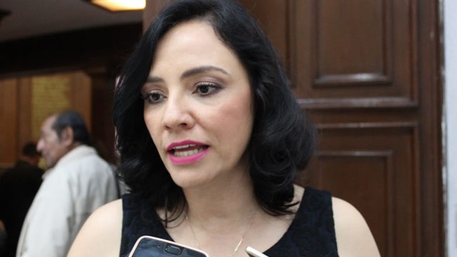 Adriana-Hernández-Íñiguez