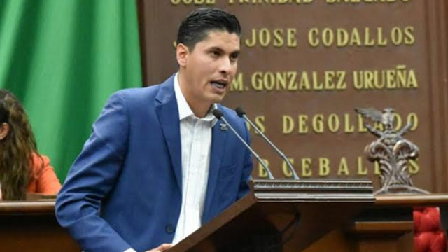 Javier-Paredes-Andrade