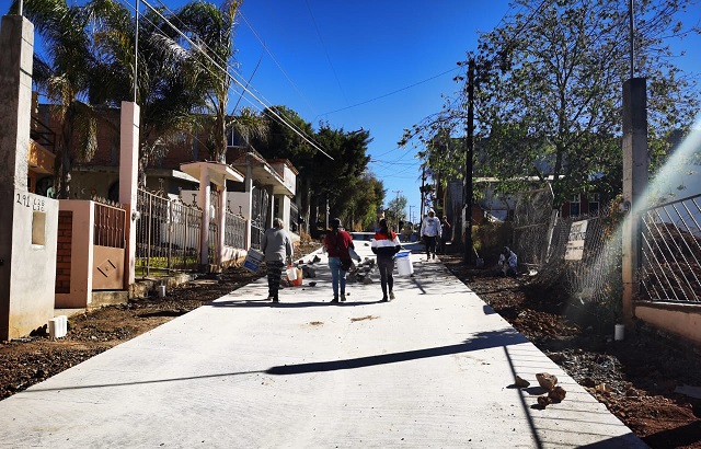 5cf18772-a2b1-4d02-8b44-6143a8b0142d